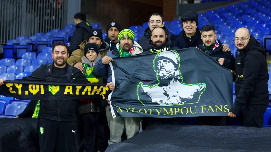 Οι ΑΕΚτζήδες στο "Selhurst Park" (Φώτος)