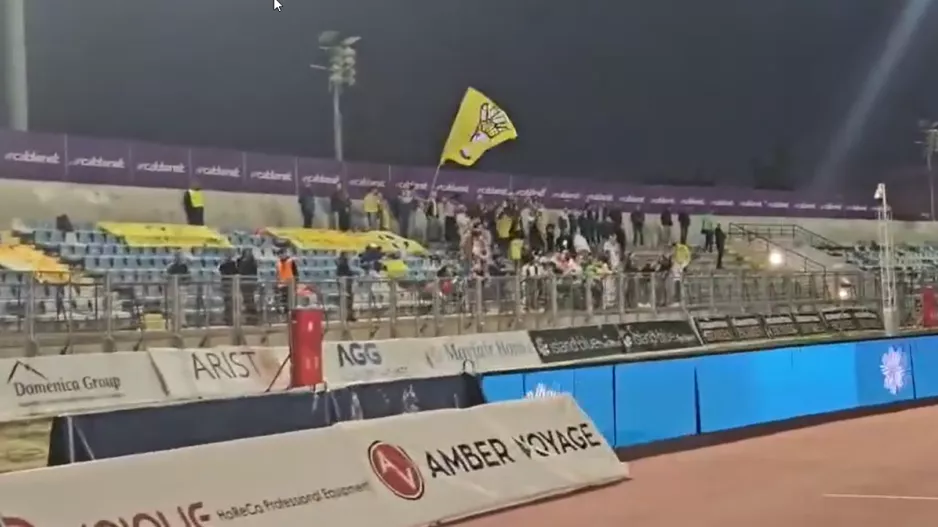 (ΒΙΝΤΕΟ kerkida) Τρελά πανηγύρια μετά το μεγάλο διπλό  