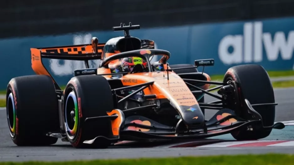 F1: H McLaren κλείνει την ψαλίδα από τη Mercedes