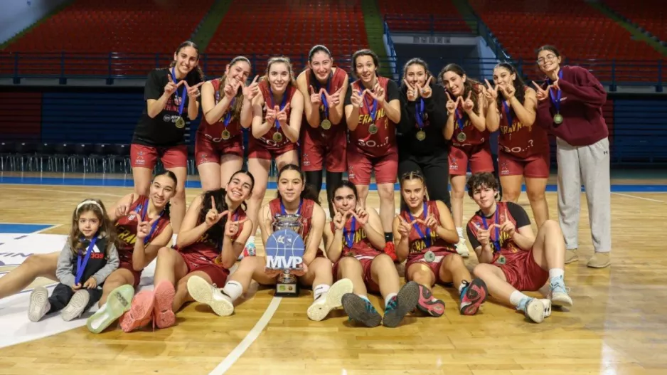 Κυπελλούχος Κ18 Γυναικών ο Κεραυνός (Φώτος)