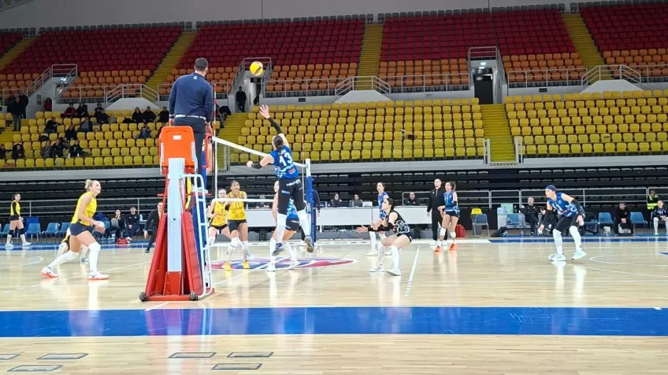Η ΑΕΛ νίκησε στο τάι μπρεικ και... μείωσε σε 2-1 (Φώτος Kerkida)