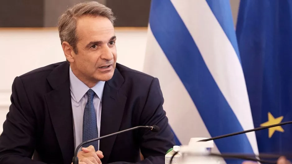 Κατώτατο μισθό στα 920 ευρώ ανακοίνωσε ο Μητσοτάκης