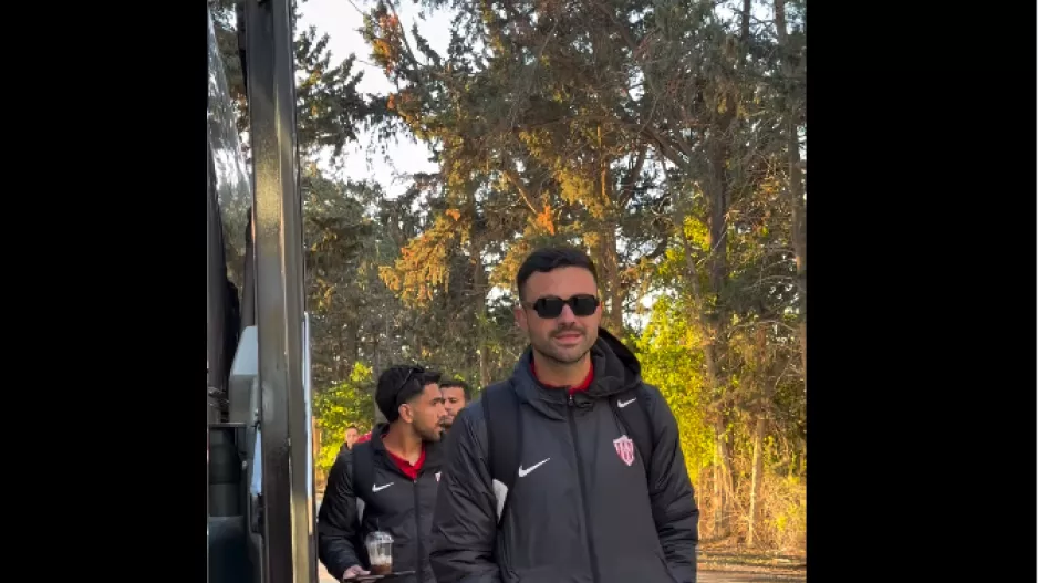 Αναχωρεί για Αθήνα