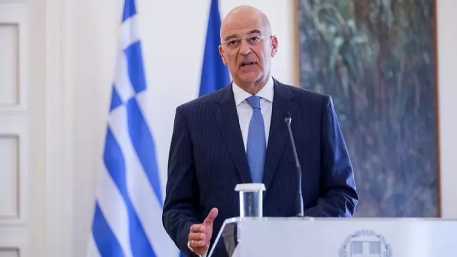 Παρέμβαση για τον... μάγκα Δένδια