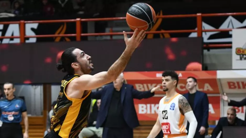 ΑΕΚ: Επέστρεψε στις προπονήσεις ο Κατσίβελης - Παραμένει εκτός ο Φλιώνης
