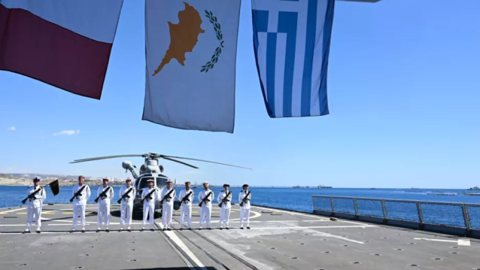 Παρέμβαση/Ευχαριστούμε Ελλάδα, Merci La France