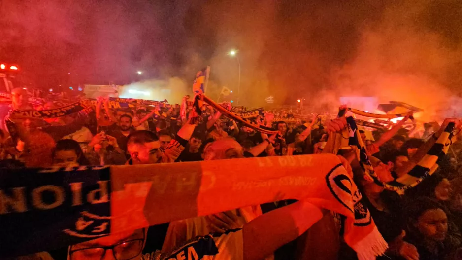 Χιλιάδες μπορούν να αλλάξουν τα πάντα
