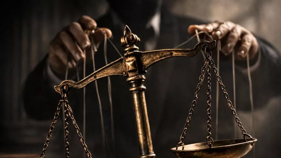 Ομόνοια 29Μ για Ομόνοια/"Όσοι ζουν σε γυάλινα σπίτια, δεν πρέπει να ρίχνουν πέτρες"