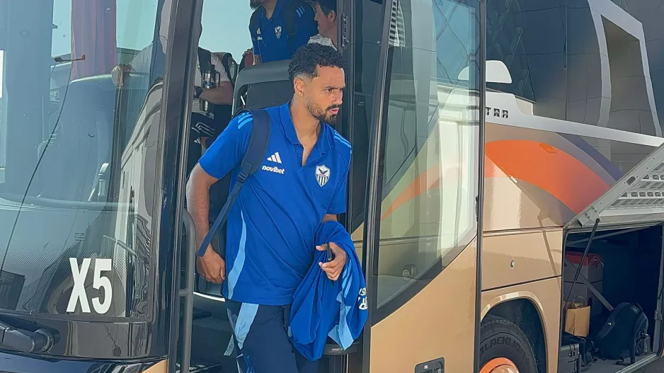 Η πρώτη... ευκαιρία