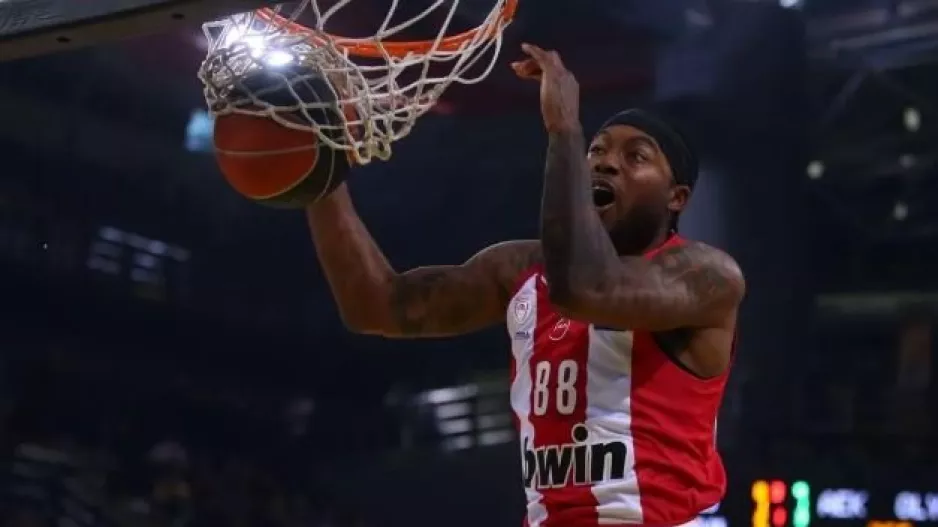 ΑΕΚ – Ολυμπιακός: Έκλεισε τη regular season με 24/24!