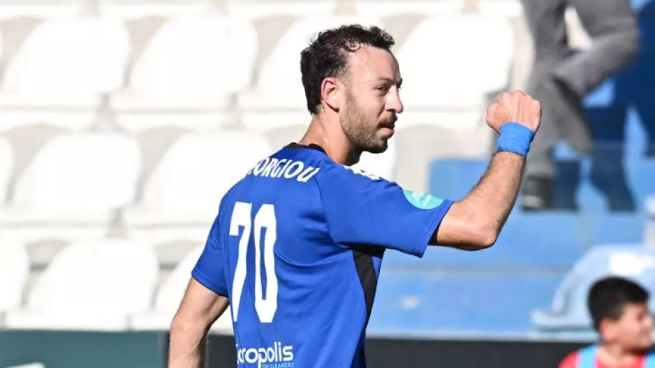 Ο Σταύρος, με 7+4!