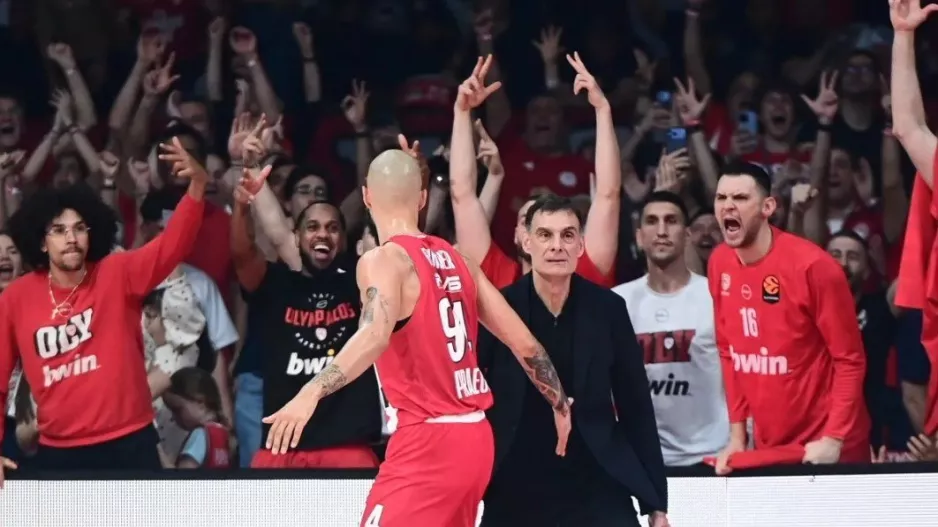 Με 30αρα... διέλυσε την Μονακό και έκανε το 2-0!