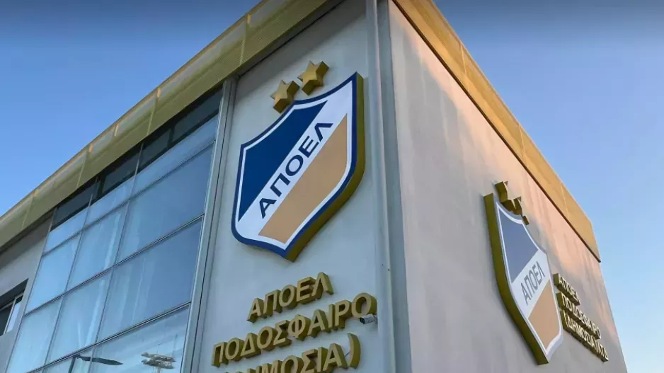 Ο απλός κόσμος πρώτος, αναμένονται οι υπόλοιποι...