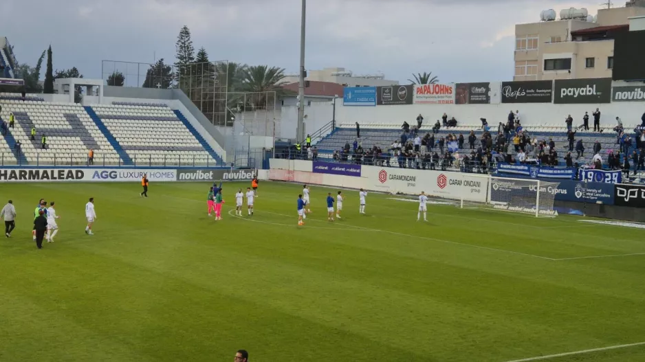 (Βίντεο Kerkida) Αντάλλαξαν... χειροκρότημα