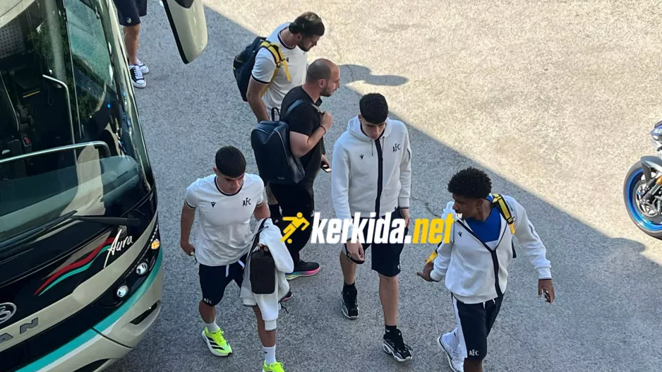 (Φώτος kerkida) Έφτασε... το ΑΠΟΕΛ
