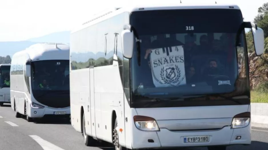 Κομβόι τα πούλμαν στον Βόλο για τον τελικό