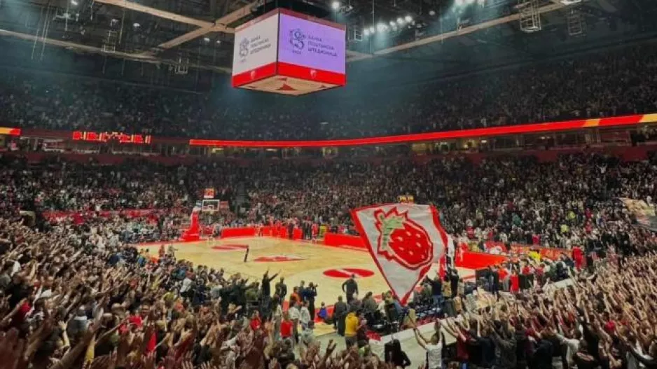 Επεισόδια μεταξύ οπαδών του Ερυθρού και της Αστυνομίας στην Belgrade Arena