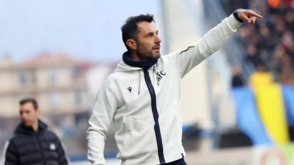 Συνεχίζει με Αντωνόπουλο