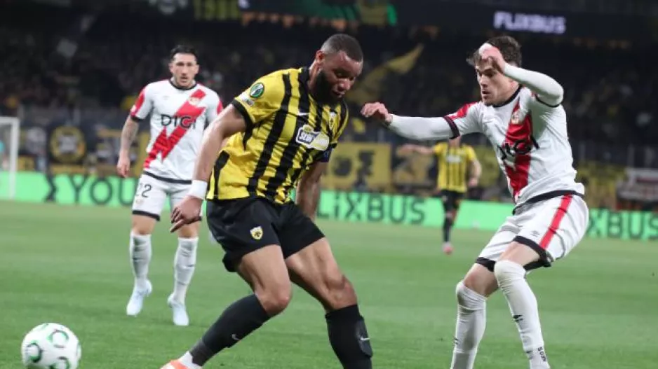 «Μίλαν και αρκετές ομάδες της Premier League για Μουκουντί»