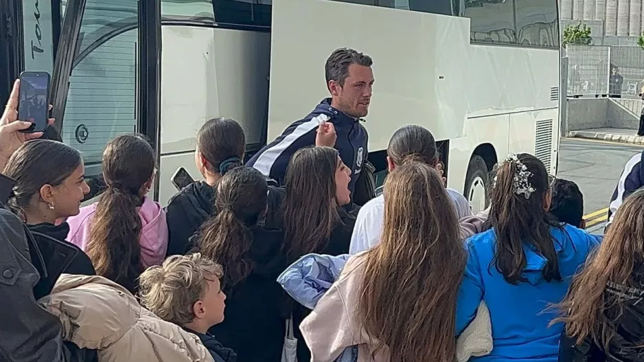 ΕΔΩ... Τόμας Λαμ