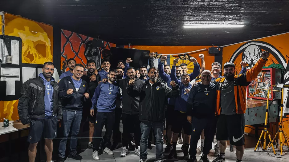"Η ομάδα που χτίστηκε από τον κόσμο… τώρα παίζει για τον κόσμο"