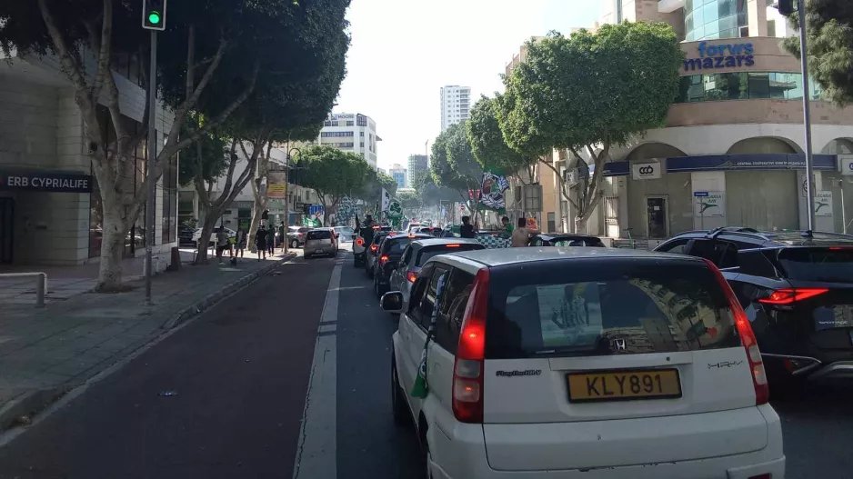 (Βίντεο kerkida) Πράσινο... κομβόι στους δρόμους της Λευκωσίας