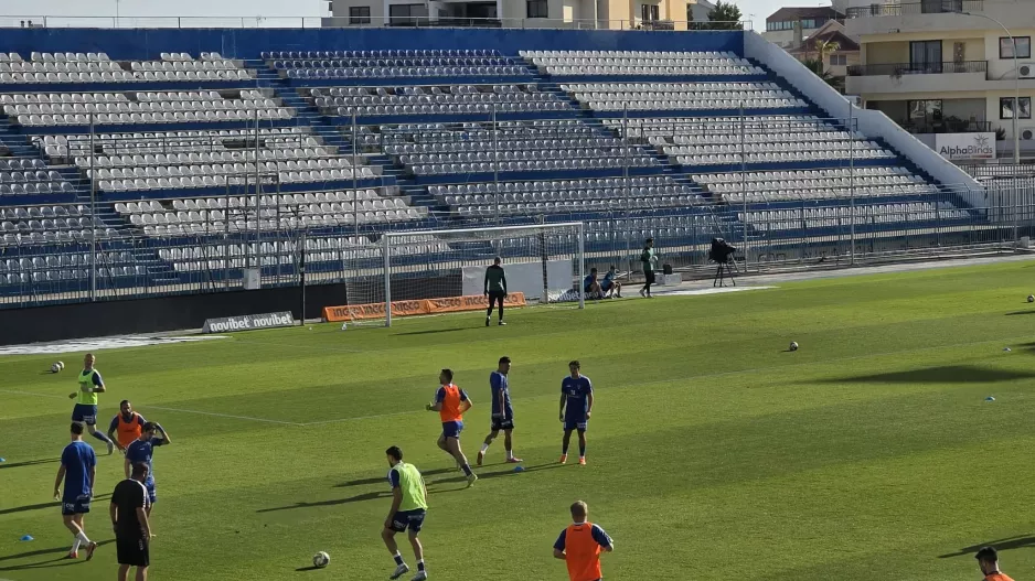Οι εντεκάδες στο Ομόνοια Αραδίππου-Ακρίτας Χλώρακας