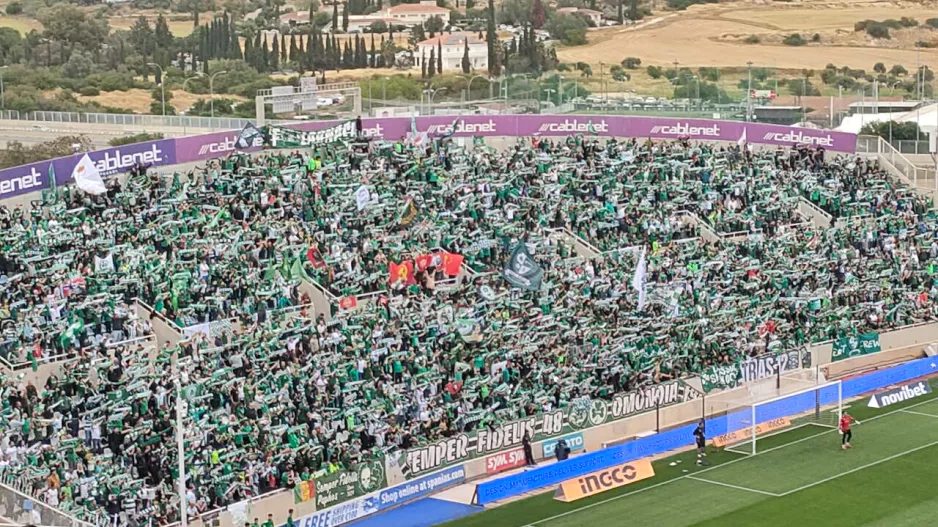 (ΒΙΝΤΕΟ Kerkida) Σείστηκε το γήπεδο για το κασκόλ!