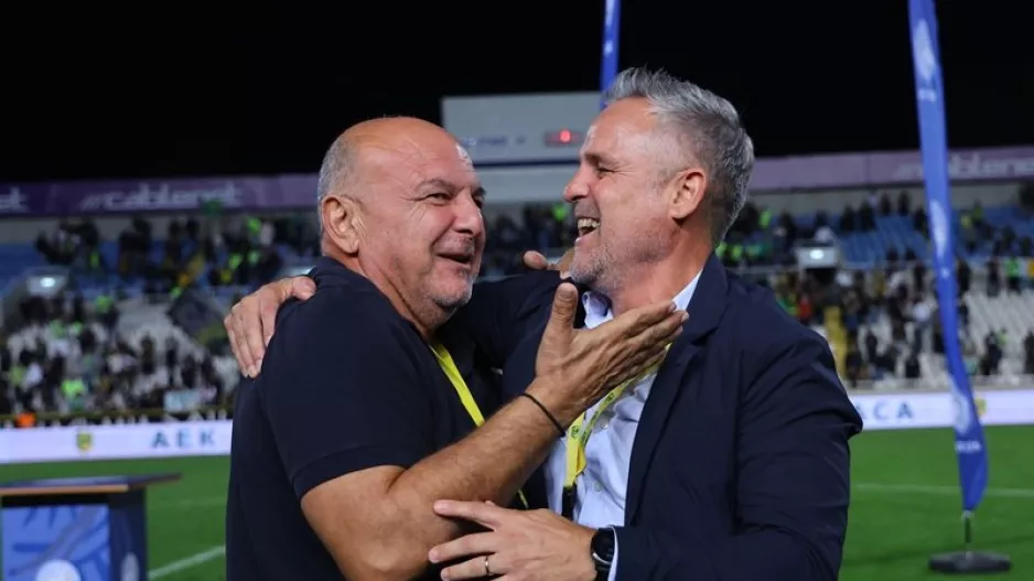 ΕΠΙΣΗΜΟ για Τσάβι Ρόκα/Πλήρως επιτυχημένος- Μέρος της κοινωνίας μας"