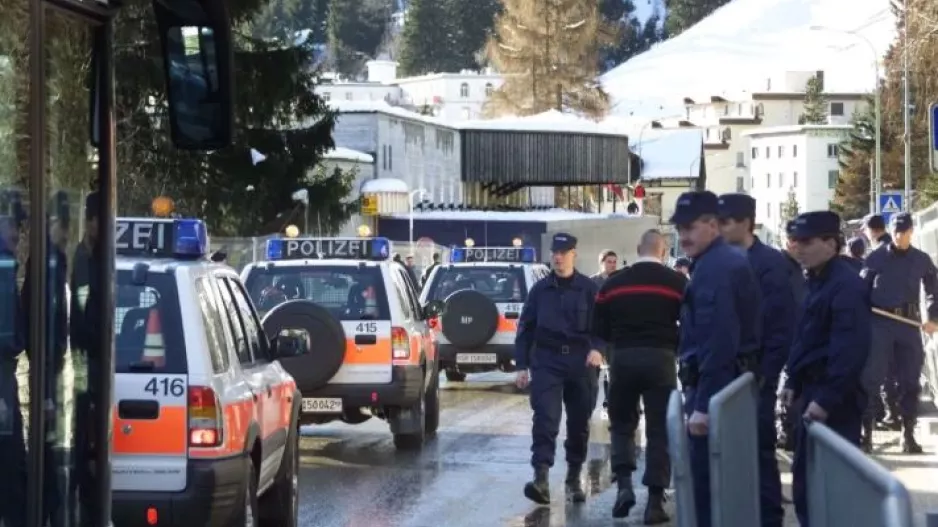 Επίθεση με μαχαίρι σε σιδηροδρομικό σταθμό της Ζυρίχης