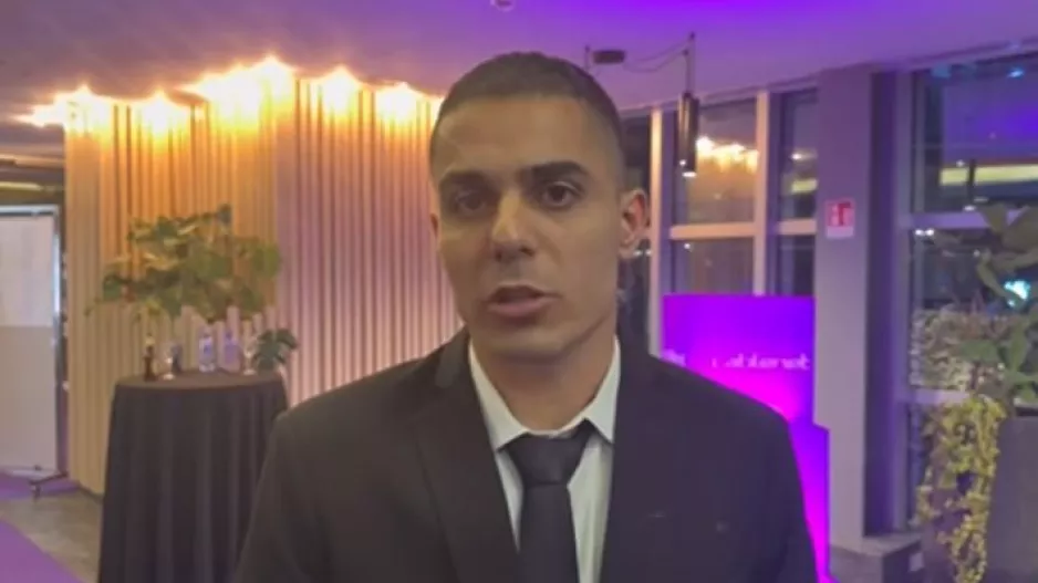 ΕΔΩ... ο Μασούρας
