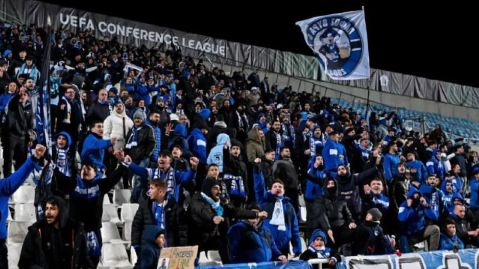 "Συνεχίζεται χωρίς προτεραιότητα η προπώληση"