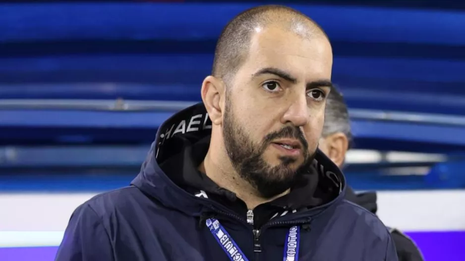 Πραστίτης: "Δεν είμαστε εδώ για τις καρέκλες" (Αναφορά σε Κίκο, Καμορανέζι)