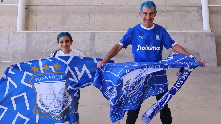 Στον τελικό με βαμμένα... μπλε μαλλιά!