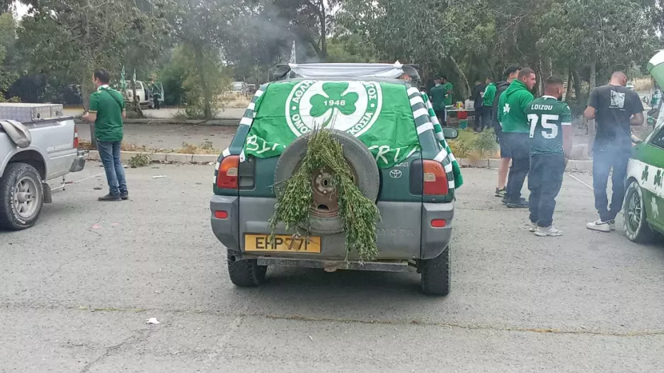 Παρέλαση...από ΠΡΑΣΙΝΑ! (ΒΙΝΤΕΟ Kerkida)