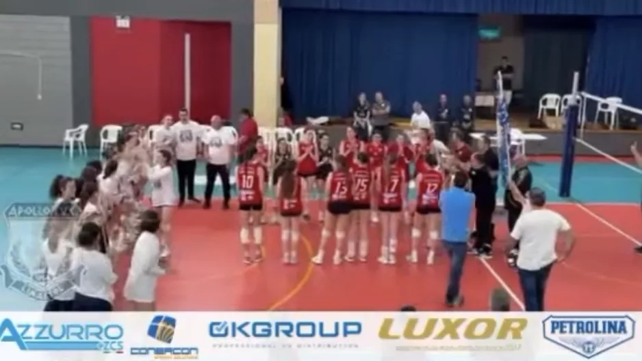 Συγχαρητήρια Απόλλωνα για τον διάδρομο τιμής της Σαλαμίνας