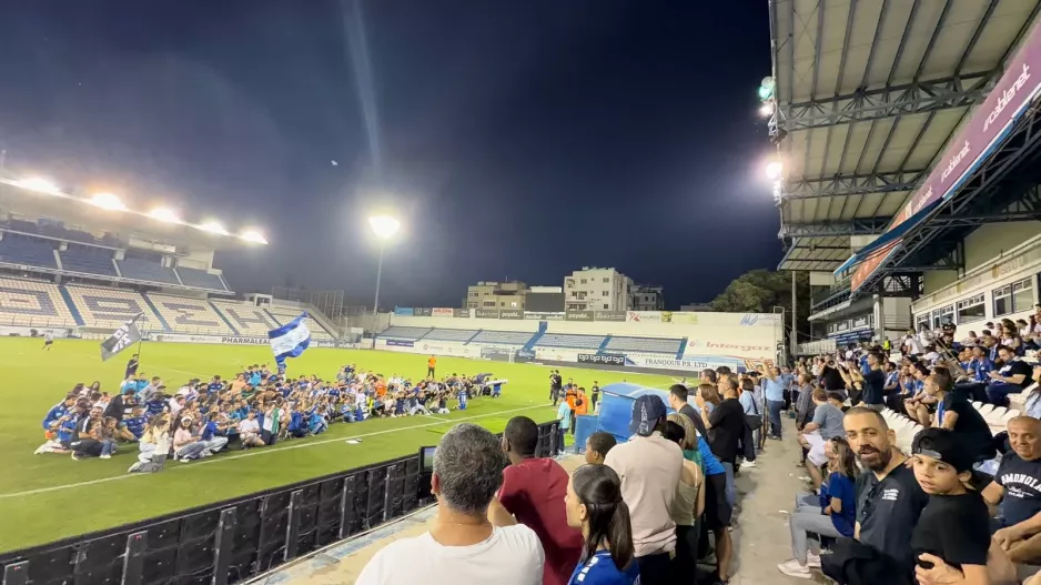 (Βίντεο kerkida) "Για σένα έχω χάσει το μυαλό μου"