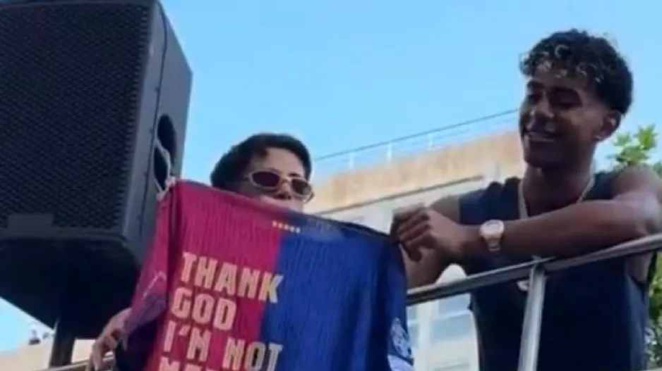 (Βίντεο) Ο Γιαμάλ με... αντιμαδριλένικη φανέλα