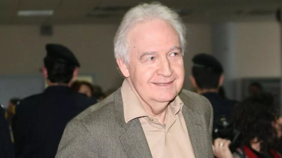 Αποφυλακίστηκε ο αρχηγός της 17Ν Αλέξανδρος Γιωτόπουλος