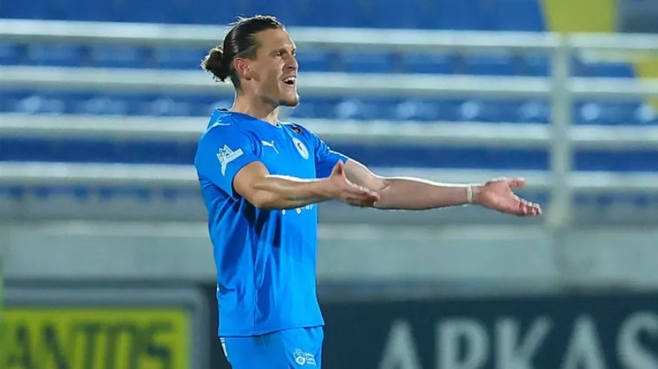 ΝΕΟ για Γιούση
