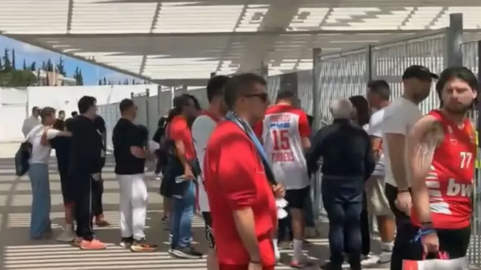 Οι φίλοι του Ολυμπιακού έφτασαν 5,5 ώρες πριν το τζάμπολ του μεγάλου τελικού