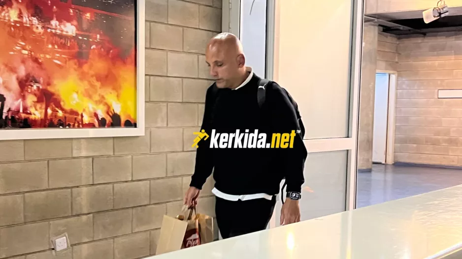 Ροθάδα... με σκυμμένο κεφάλι