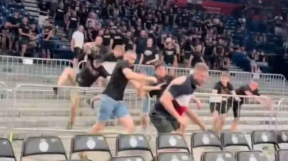 Οπαδοί της Παρτίζαν εισέβαλαν στο γήπεδο πριν τον τρίτο τελικό! (Βίντεο)