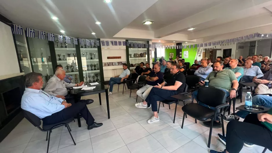 Σε εξέλιξη η Συνέλευση του Ολυμπιακού (Φώτος)
