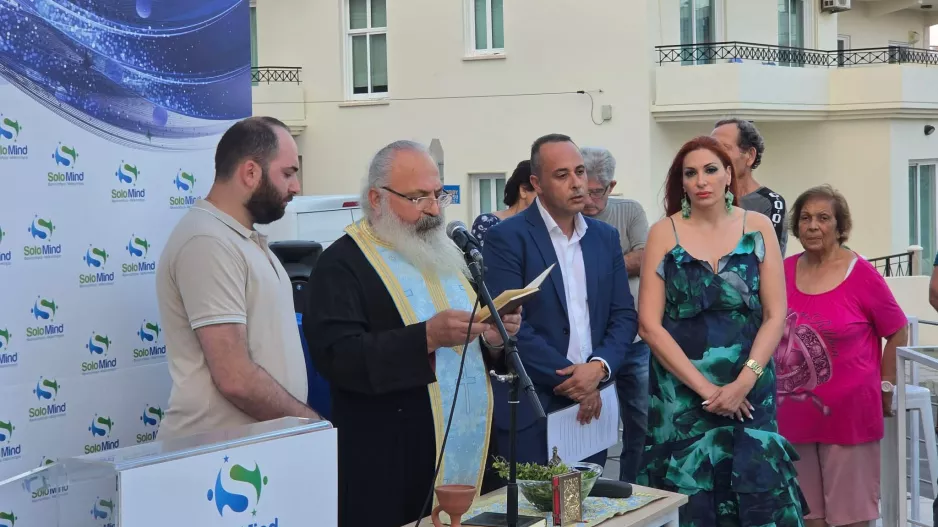 (Φώτος Kerkida) Εγκαίνια...στη Λάρνακα