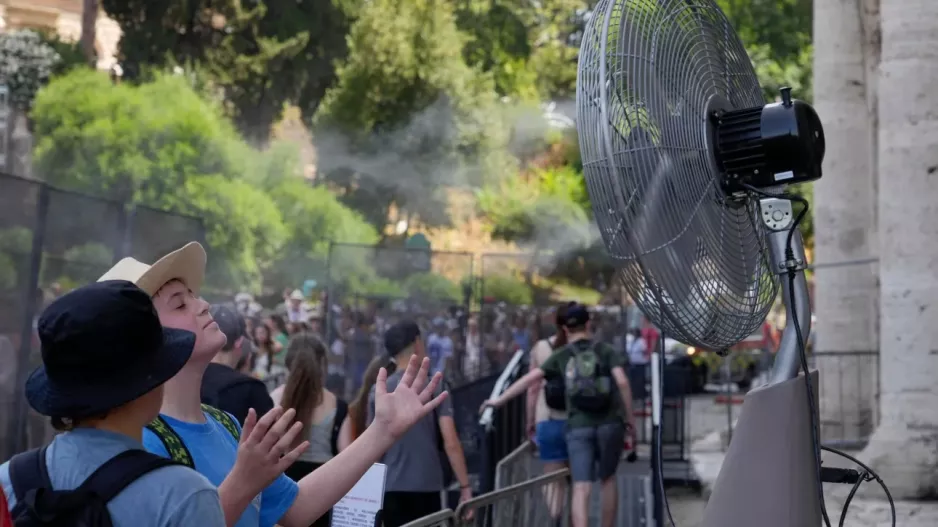 Γερμανία: Προειδοποιήσεις για ακραίο καύσωνα με θερμοκρασίες έως 41°C