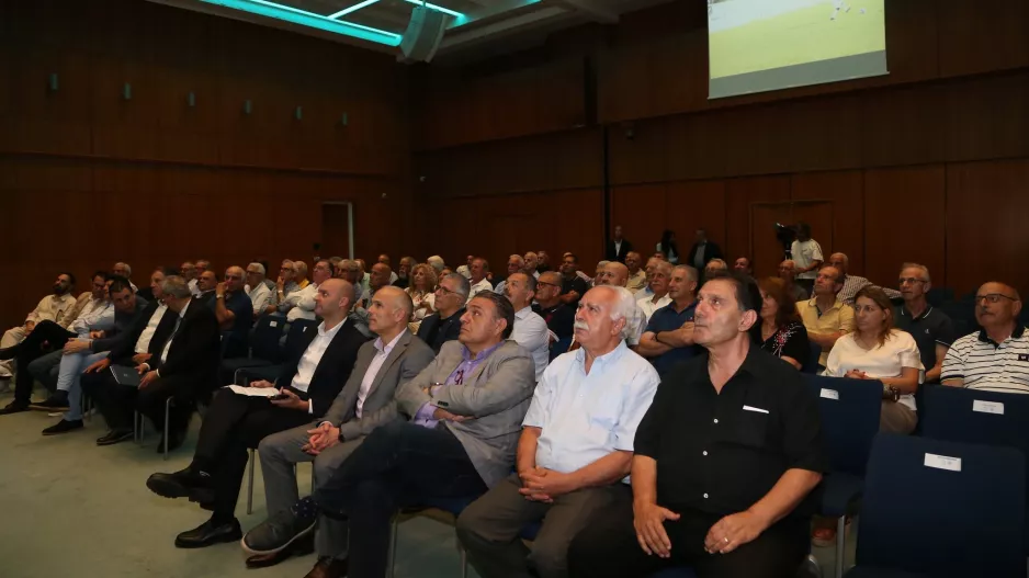 (Φώτος) "Η ζωή μετά το τέλος της ποδοσφαιρικής καριέρας"