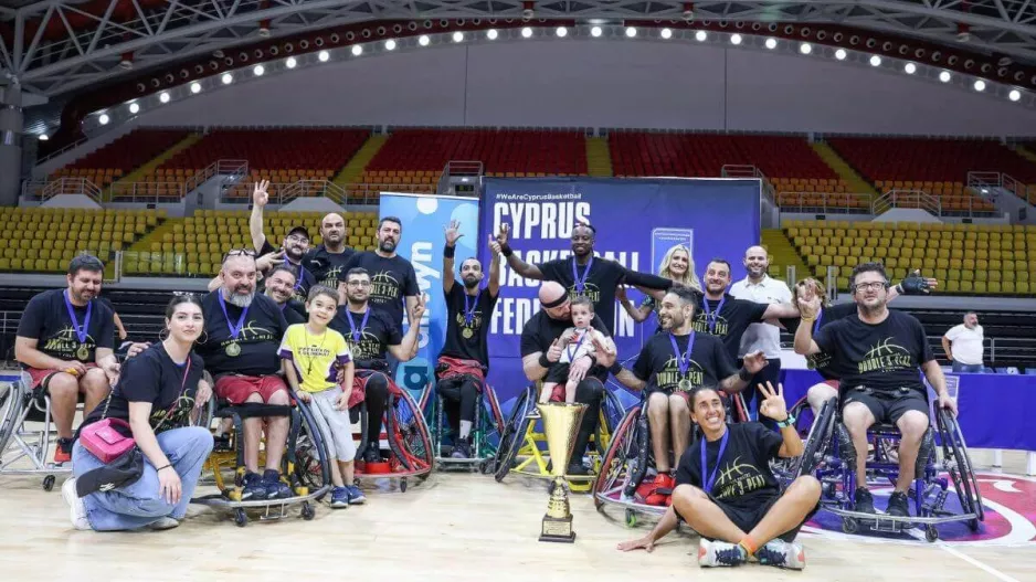 Κυπελλούχος στο τροχοκάθισμα o Κεραυνός