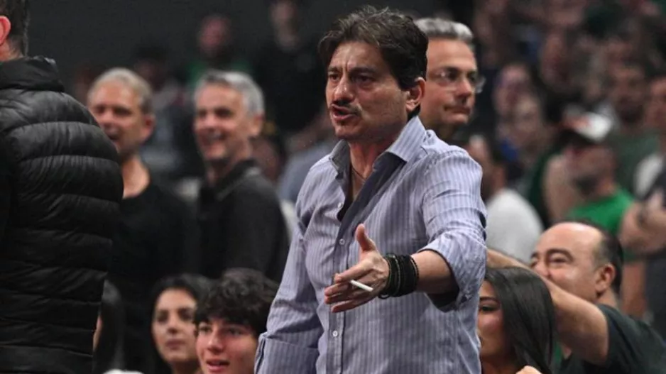 Γιαννακόπουλος για Μπαρτζώκα: "Σε κάθε αγώνα βρίζει, αλλά κανείς δεν του λέει πέρνα έξω"