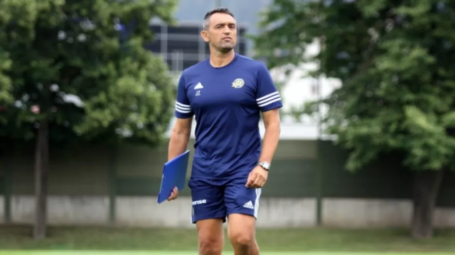 Ενίσχυση στο τιμ με Juan Torrijo